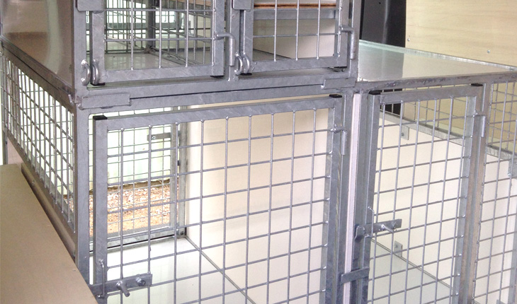 Aménagement 3 + 2 places Volkswagen Transporter portes de secours arrières 2