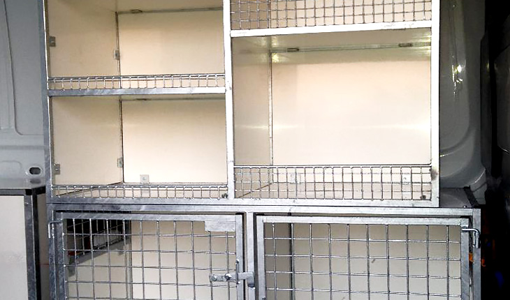 Aménagement Ford Transit cages doubles + espaces de rangement